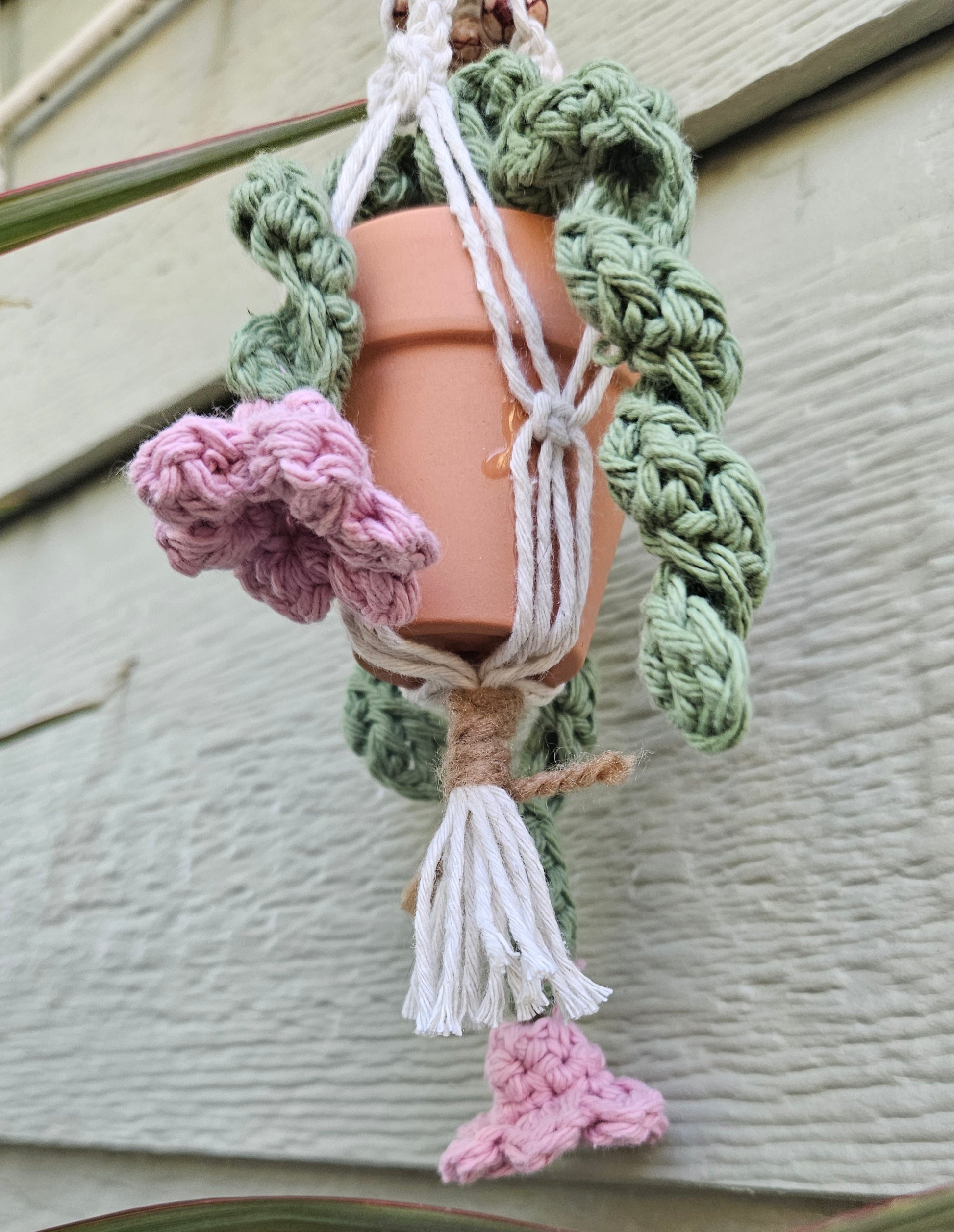 yarn hanging plants Crochet and Macrame Mini Hanging Potted Plant-Three Hounds – Three Hounds Leather and Craft